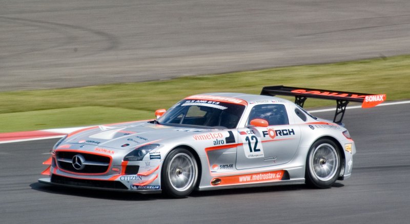 The 2011 GT3 SLS at Silverstone